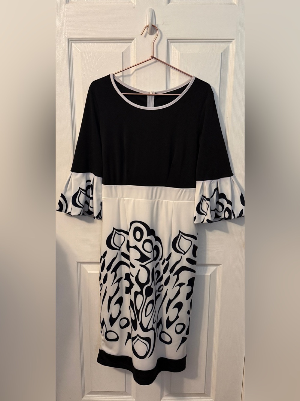 Elegant Black and White Printed Women's Dress